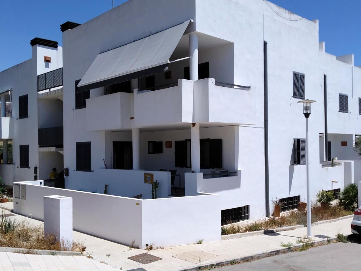 Piedranegra, Apartamento Completo Con Patio, Terraza Y Bbq Rodalquilar Dış mekan fotoğraf